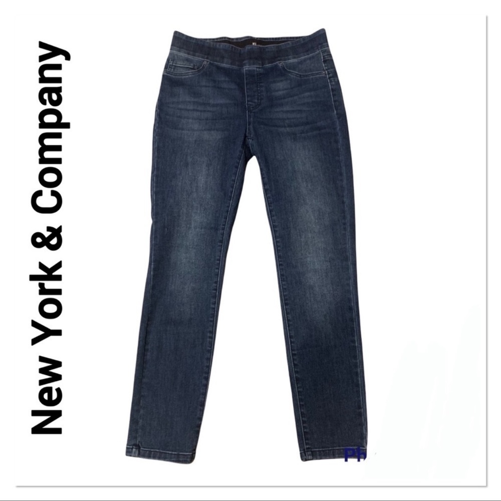 NEW YORK & COMPANY High Waist Pull On Legging size medium NWOT
